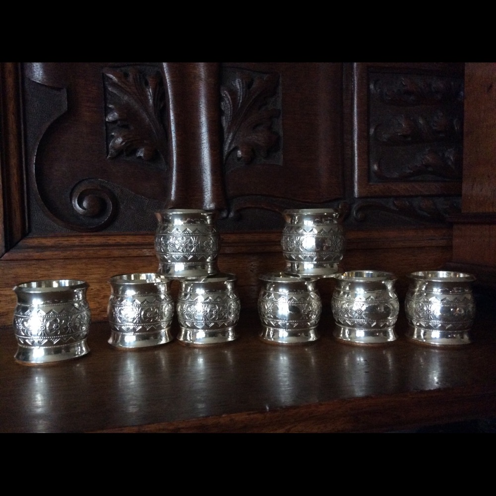 International Silver Company: Eight Napkin Rings - Picture 2 of 16